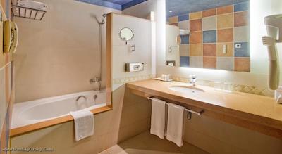 هتل سرهس ریولی رامبلا