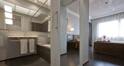 هتل سرهس ریولی رامبلا