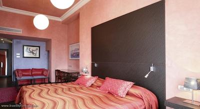 هتل سرهس ریولی رامبلا