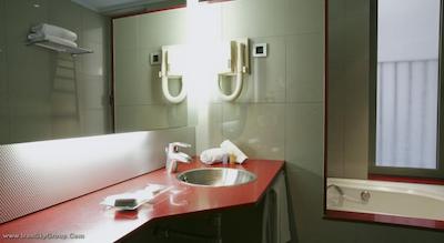 هتل سرهس ریولی رامبلا