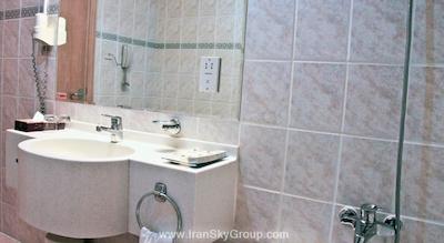 رگال پلازا هتل اند رزیدنس