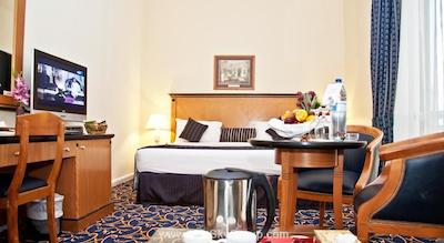 رگال پلازا هتل اند رزیدنس