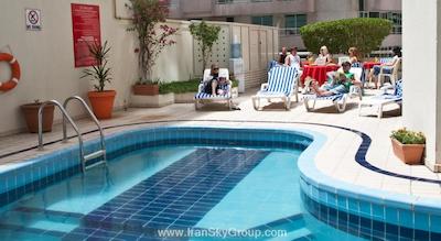 رگال پلازا هتل اند رزیدنس