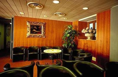 بست وسترن ویلا گابریل دنونزیو