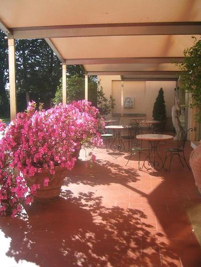 بست وسترن ویلا گابریل دنونزیو