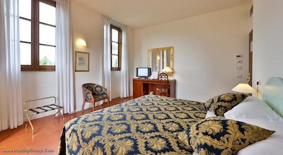 بست وسترن ویلا گابریل دنونزیو