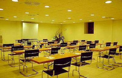 بست وسترن ویلا گابریل دنونزیو