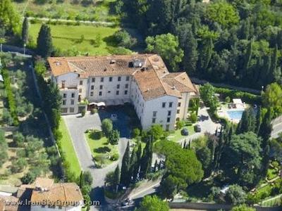 بست وسترن ویلا گابریل دنونزیو