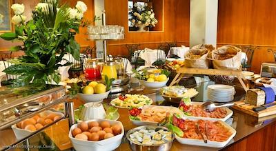 بست وسترن ویلا گابریل دنونزیو