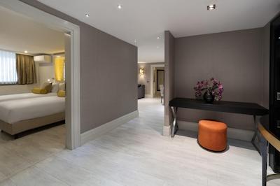 مرکور استانبول بومنتی