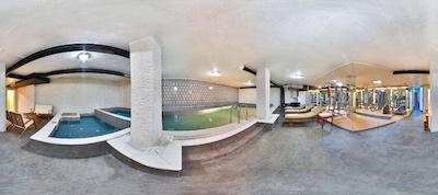 وایت مونارچ