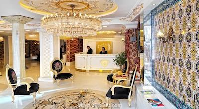 وایت مونارچ