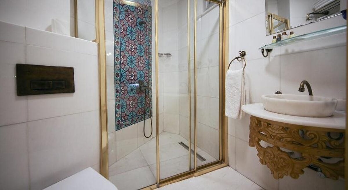 وایت مونارچ