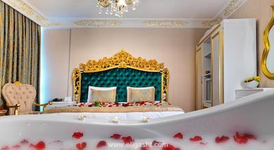 وایت مونارچ