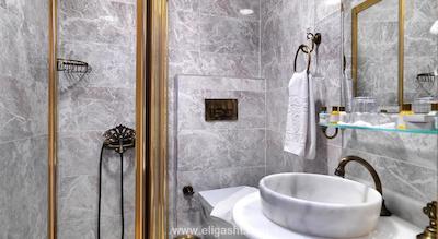 وایت مونارچ