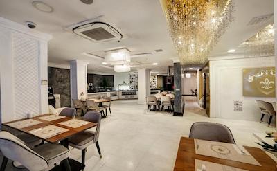 وایت مونارچ