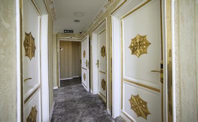 وایت مونارچ