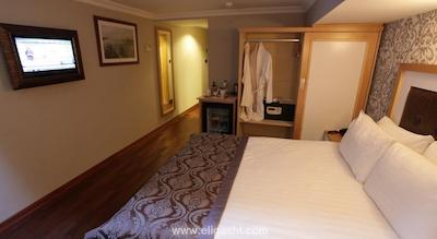 نوا پلازا بوتیک اند اسپاهتل