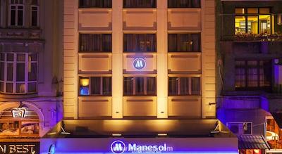 نوا پلازا بوتیک اند اسپاهتل