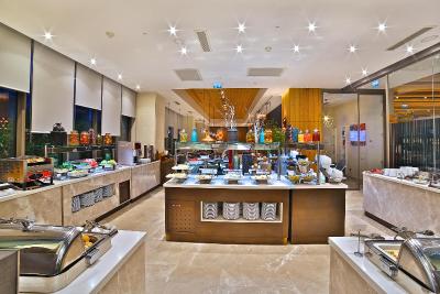 دوسو دوسی هتل داون تاون