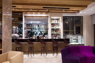 دوسو دوسی هتل داون تاون