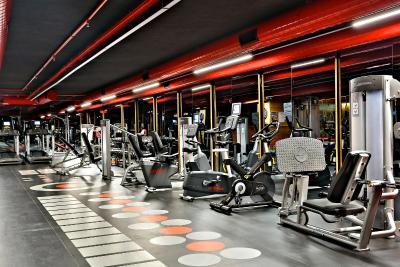 دوسو دوسی هتل داون تاون