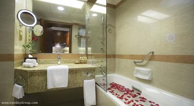 مجلس گرند مرکور رزیدنس ابوظبی