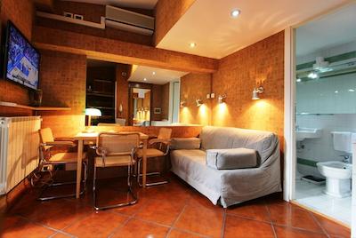 رزیدنس کاندیا