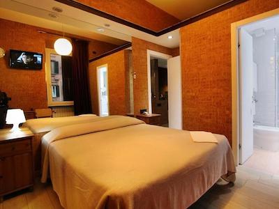 رزیدنس کاندیا