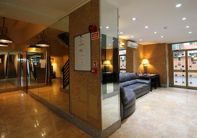 رزیدنس کاندیا