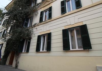 رزیدنس کاندیا