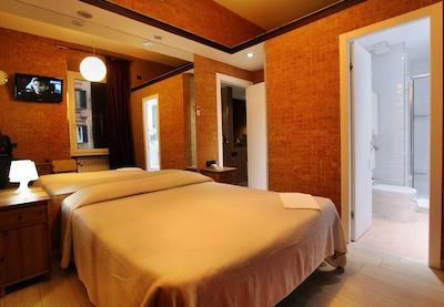 رزیدنس کاندیا