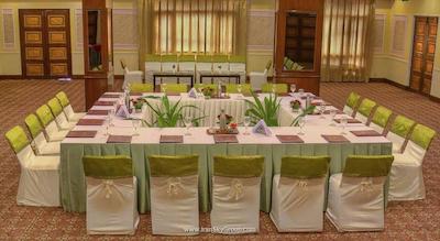 کلارکس شیراز