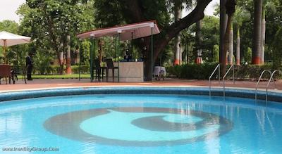 کلارکس شیراز