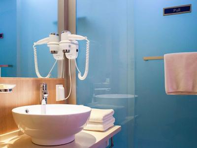 آیبیس باجت آمباسادور سئول دونگدامون