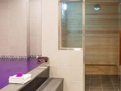 آیبیس باجت آمباسادور سئول دونگدامون