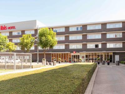 آیبیس بارسلونا ویلدکنس