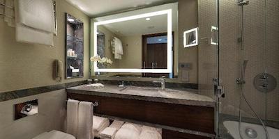 کنراد استانبول بسفروس