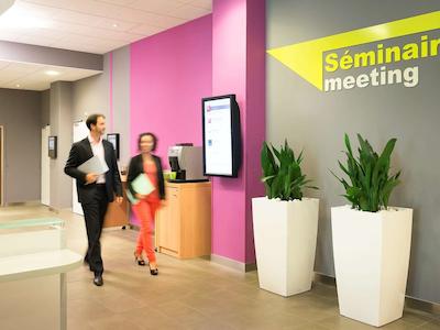 آیبیس پاریس سی‌ دی‌ جی ایرپورت