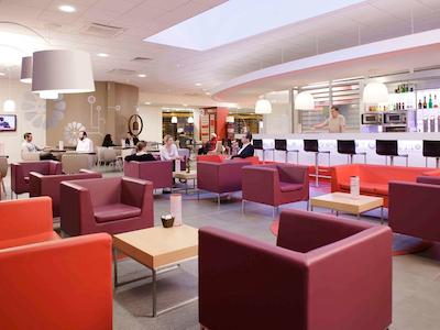 آیبیس پاریس سی‌ دی‌ جی ایرپورت