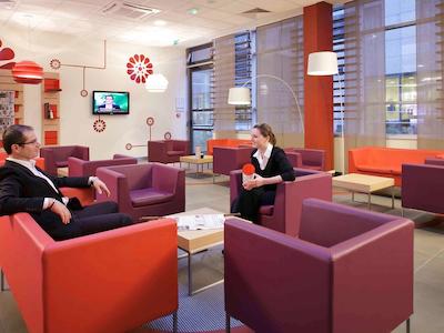 آیبیس پاریس سی‌ دی‌ جی ایرپورت