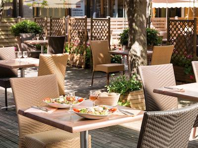 آیبیس پاریس سی‌ دی‌ جی ایرپورت