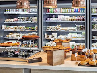 آیبیس پاریس سی‌ دی‌ جی ایرپورت