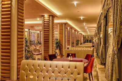 گلدن راک بیچ هتل