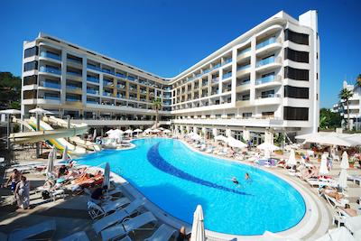 گلدن راک بیچ هتل