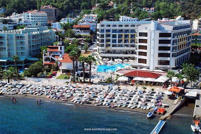 گلدن راک بیچ هتل