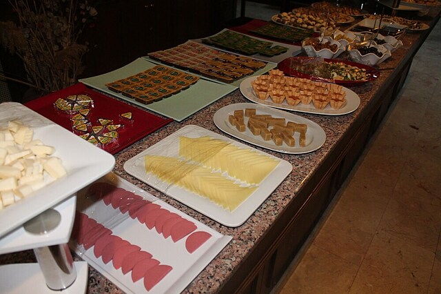 رست هتل