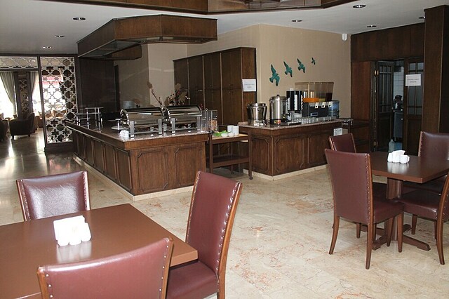 رست هتل