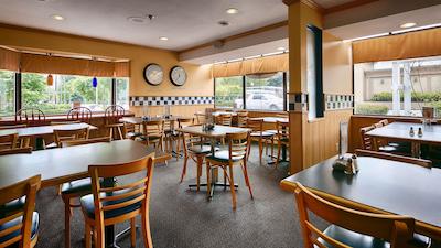 بست وسترن کاپیلنو این اند سویتس