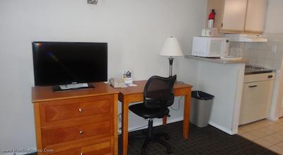 بست وسترن کاپیلنو این اند سویتس